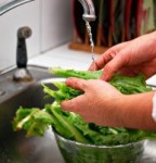 محلول های خانگی برای شستشوی سبزیجات
