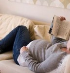 فواید کتاب خواندن مادر در دوران بارداری