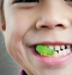 درمان بوی بد دهان و دندان درد با روش های طبیعی