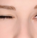 پریدن پلک یا اسپاسم چشم یا تیک پلک نشانه چیست؟